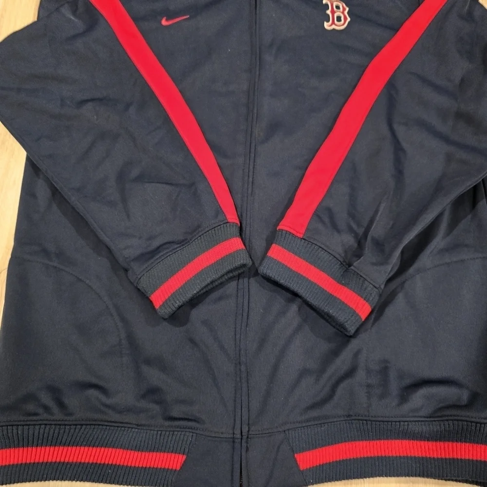 Nike Boston Red Sox Track Jacket Youth Sz XL Navy Red MLB Logo Full Zip Pockets.